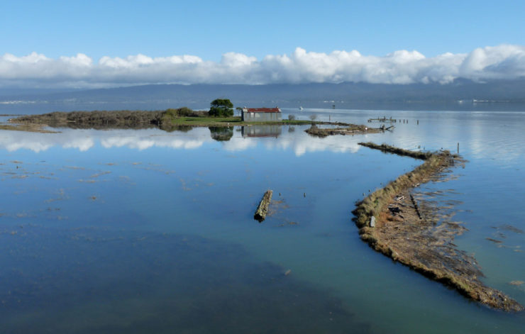 Tuluwat in Humboldt Bay